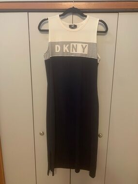 DKNY Navy and White Sleeveless Logo  Dress size medium